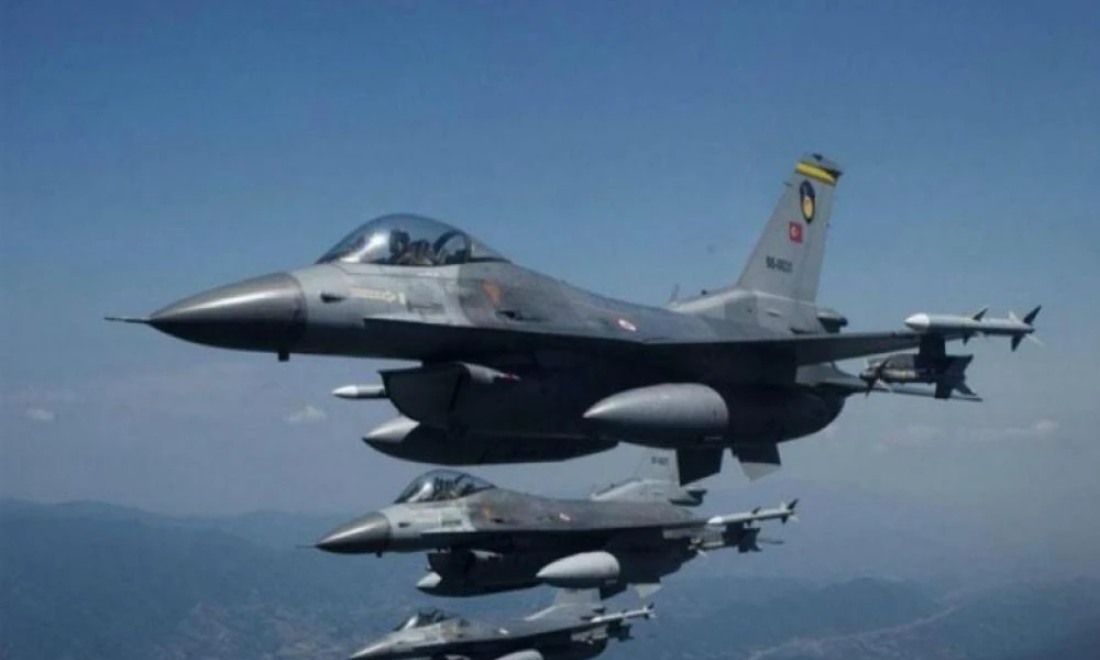 Νέες προκλήσεις! Τουρκικά F-16 πραγματοποίησαν υπερπτήσεις πάνω από Οινούσες, Φαρμακονήσι και Παναγιά